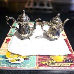 Godinger vintage salt & pepper shakers